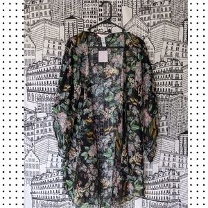 LC Lauren Conrad black floral kimono/shawl